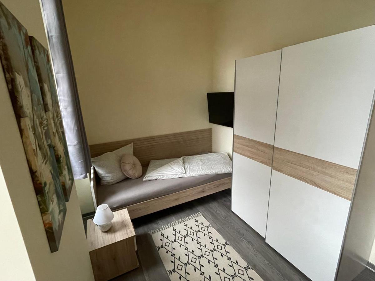Elisabett Erfurt - Apartment Elisa - 4 Schlafzimmer Und 2 Baeder, Bis 6 Personen Buitenkant foto